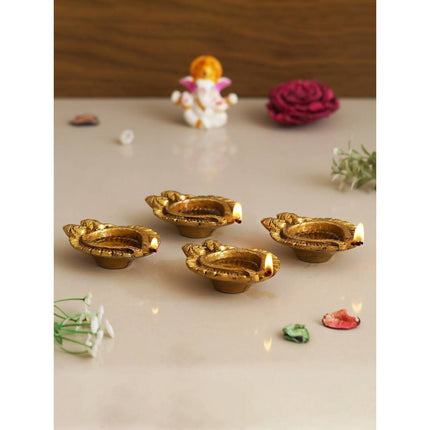 eCraftIndia 4 Pieces Beige Lakshmi & Lord Ganesha Diyas