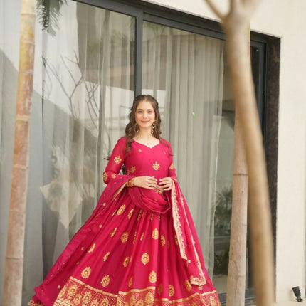 Aastha Fashion Pink Star Georgette Embroidery Zari Sequins-work Party Wear Designer Gown