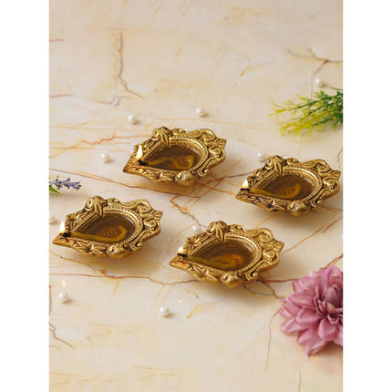 eCraftIndia 4 Pieces Beige Ethnic Design Diyas
