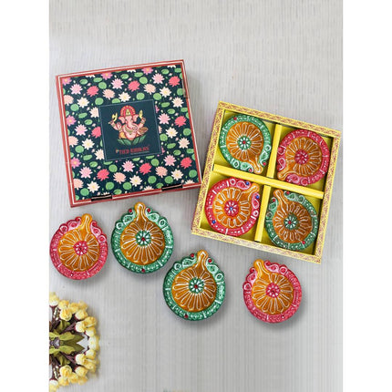 Tied Ribbons Set of 8 Maroon & Green Terracotta Diyas