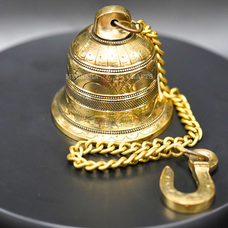 Nostalgic Echoes Antique Hanging Bell: Vintage Delight for Homes