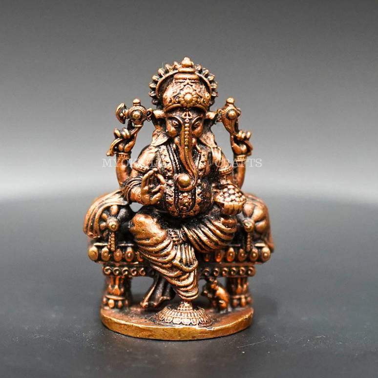 Copper Ganapathi Idol: Radiant Beauty for Devotees
