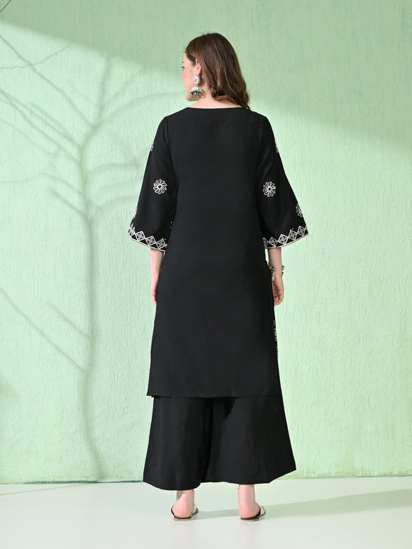 Myshka Women's Embroidered Calf Length Black Kurta With Palazzo