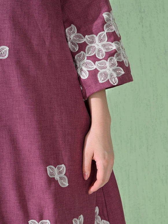 Myshka Women's Embroidered Calf Length Mauve Kurta With Palazzo