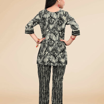 Divine Drape Girls Poly Cotton Black Printed Straight Kids Kurta Pant Set