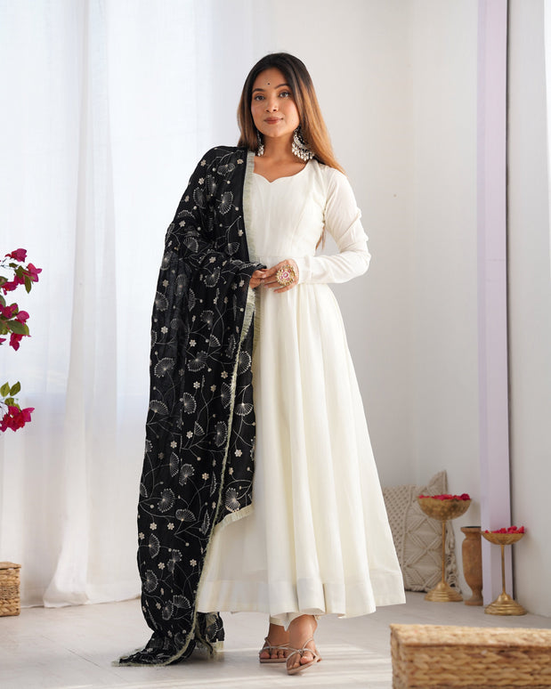 Lorenvalley Fashion White Vichitra Silk Fabric Fully Flared Anarkali Pant With Dupatta Set