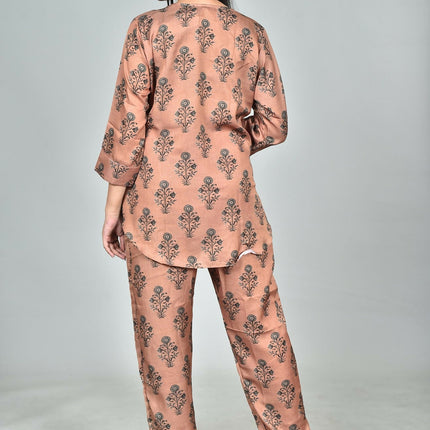 Morchari Digital Print Semi Muslin Co-Ord Set Top & Trouser-Multicolor