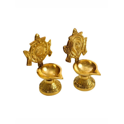 Spillbox 2 Pieces Brass Shangu Chakra Vilakku