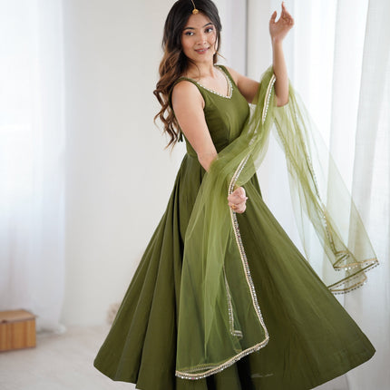 Lorenvalley Fashion Green Pure Romansilk Chanderi Fabric Yoke Fancy Lace Work Anarkali Kurta Pant With Dupatta Set