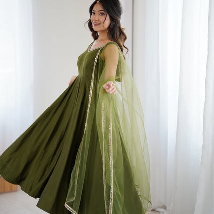 Lorenvalley Fashion Green Pure Romansilk Chanderi Fabric Yoke Fancy Lace Work Anarkali Kurta Pant With Dupatta Set