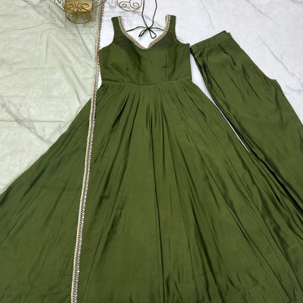 Lorenvalley Fashion Green Pure Romansilk Chanderi Fabric Yoke Fancy Lace Work Anarkali Kurta Pant With Dupatta Set