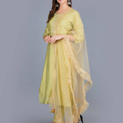 Shehnaai Formal Muslin Suit With A Net Dupatta