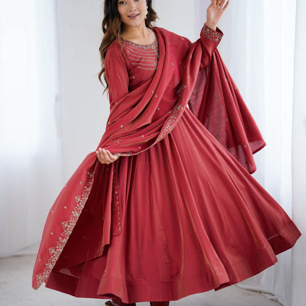 Lorenvalley Fashion Maroon Roman Shimmer Chanderi Silk Yoke Fancy Handwork Beads Work Anarkali Kurta Pant With Dupatta Set