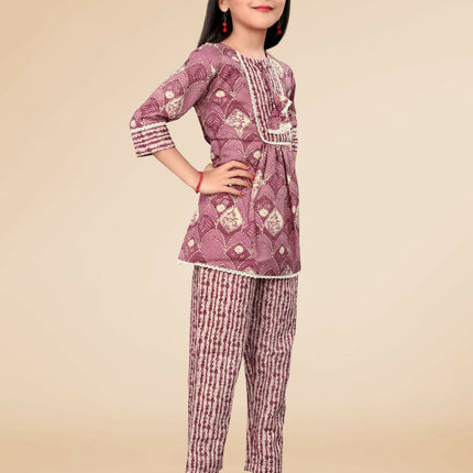 Divine Drape Girls Poly Cotton Purple Printed Straight Kids Kurta Pant Set