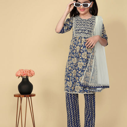 Divine Drape Girls Poly Cotton Blue Embroidered Straight Kids Kurta Pant With Dupatta