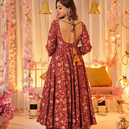 Sonakshi Women's Peach Maslin Digital Print Full Round Flair Anarkali Gown Set With Dupatta