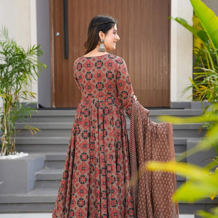 Sonakshi Women's Coffie Maslin Digital Print Full Round Flair Anarkali Gown Set With Dupatta