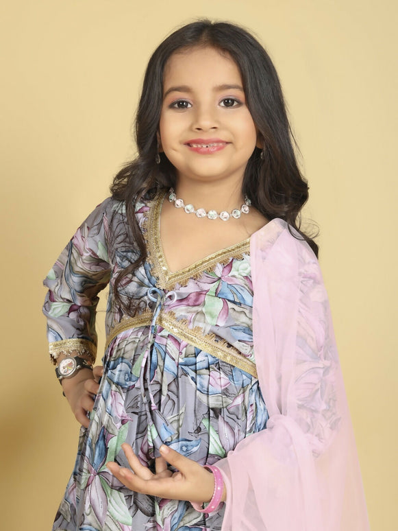 Divine Drape Girls Roman Slub Grey Printed Straight Kids Kurta Pant With Dupatta