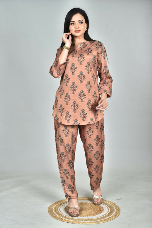 Morchari Digital Print Semi Muslin Co-Ord Set Top & Trouser-Multicolor