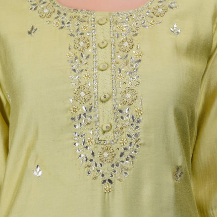 Shehnaai Formal Muslin Suit With A Net Dupatta