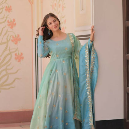 Aastha Fashion Sky Pedding Gold Organza Sequins-Multi & Zari Embroidered Work Party Wear Designer Gown