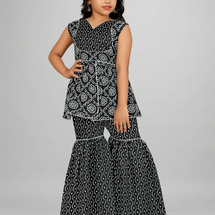 Divine Drape Girls Rayon Black Printed Straight Kids Kurta Sharara With Dupatta