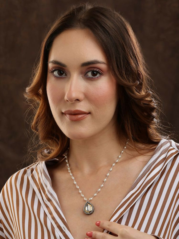 Beaded Kundan Necklace - Ruby Raang