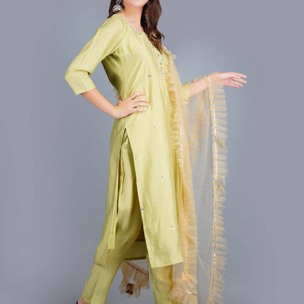 Shehnaai Formal Muslin Suit With A Net Dupatta