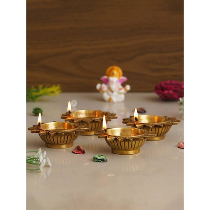 eCraftIndia 4 Pieces Beige Sun Shaped Diyas