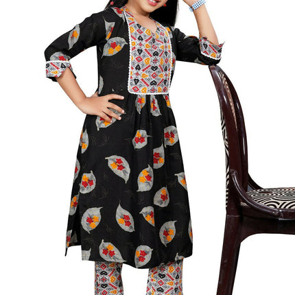 Divine Drape Girls Rayon Black Printed Straight Kids Kurta Set